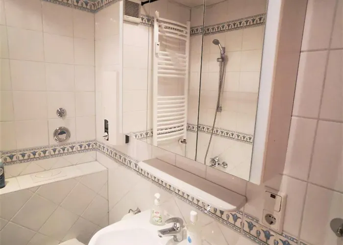 Mosel 3-zimmer Garten Balkon Free Parking Netflix Premium Premium コブレンツ