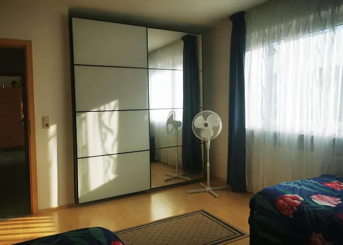 Mosel 3-zimmer Garten Balkon Free Parking Netflix Premium Premium アパート *