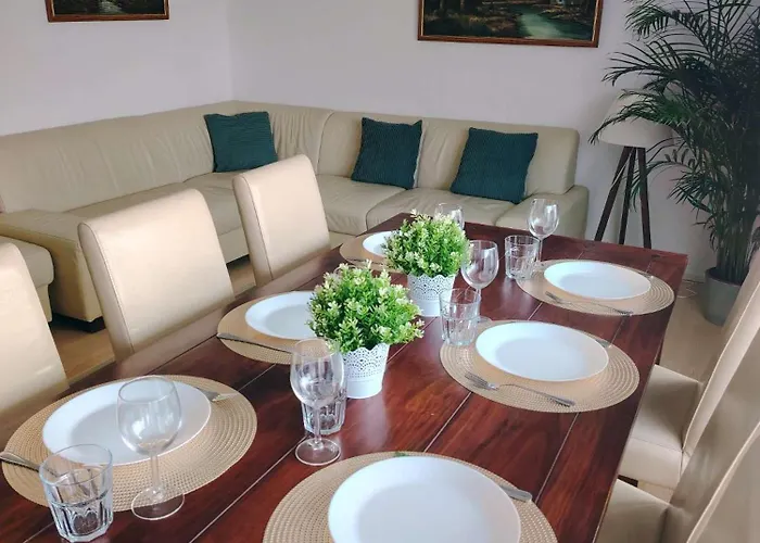 Mosel 3-zimmer Garten Balkon Free Parking Netflix Premium Premium アパート